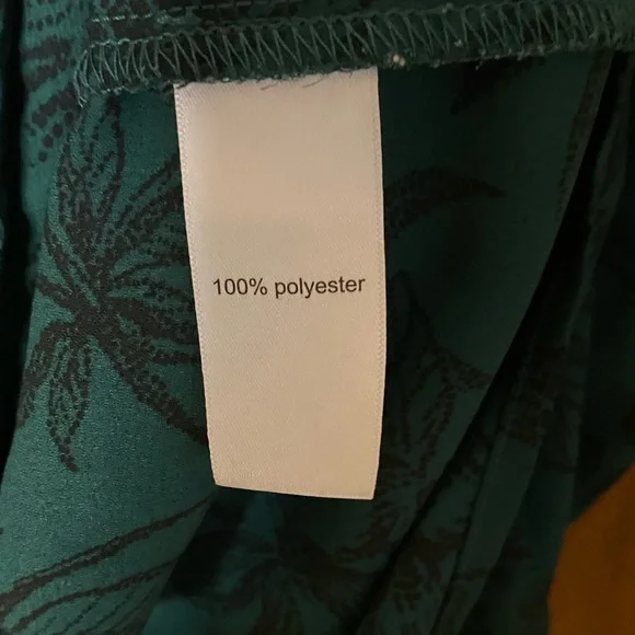 Maurice’s. 2x. Green Floral Polyester Garment - Picture 4 of 5